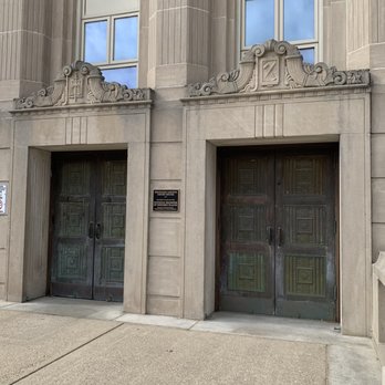 Fountain County Courthouse Murals - Magnificent entry doors - Art Tours Near Me - Covington, Indiana Fountain County Courthouse Murals - Magnificent entry doors - Art Tours Near Me - Covington, Indiana
