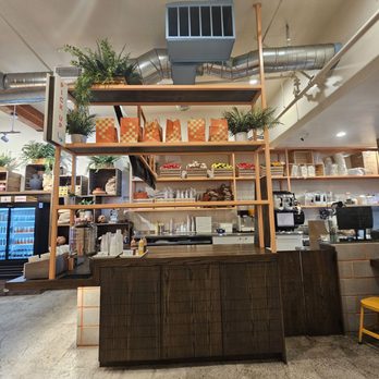 Merka Saltao - Inside - 2/2 - Peruvian Near Me - Culver City, California