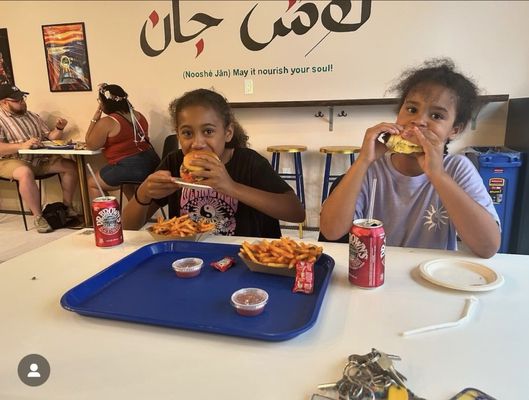 NANSENSE - Afghan Burgers & Bowls by null