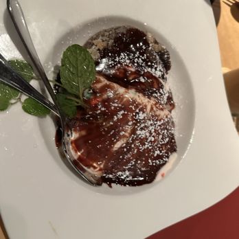 Anthony's HomePort - Chocolate cake with ice cream - Seafood Near Me - Des Moines, Washington