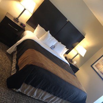 Comfort Inn & Suites - Hotels Near Me - Colton, California Comfort Inn & Suites - Hotels Near Me - Colton, California