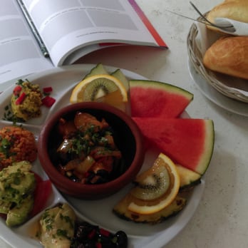 weder gestern noch morgen - Vegan breakfast - Cafes Near Me - Berlin, BE