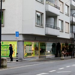 repairzone.ch - Aussenaufnahme Dorfstrasse 31 in 6340 Baar
