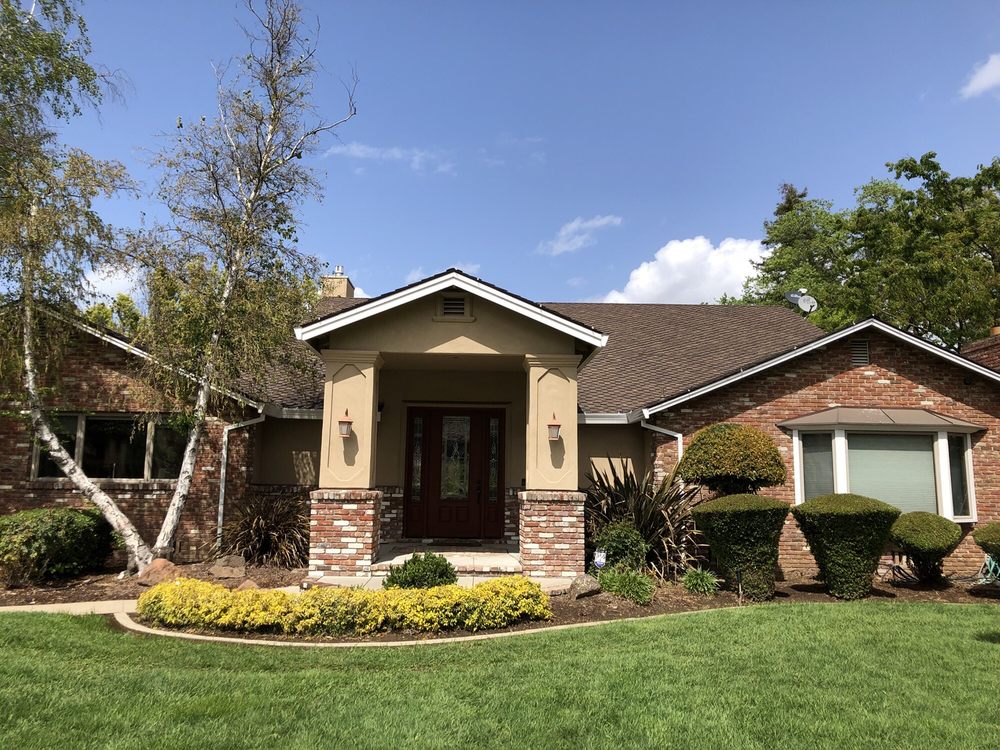 Slide of Freeman Roofing