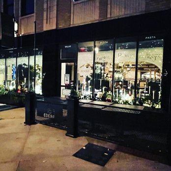 Edera Italian Eatery - Front view - Desserts Near Me - St Louis, Missouri