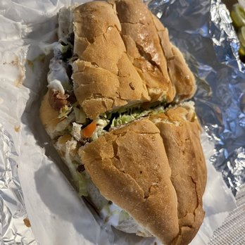 El Barrio Mexican Restaurant - Torta de Carne Asada Torta - Mexican Near Me - Romeoville, Illinois El Barrio Mexican Restaurant - Torta de Carne Asada Torta - Mexican Near Me - Romeoville, Illinois