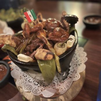 Sol y Luna - Molcahete - Mexican Near Me - Tarzana, California