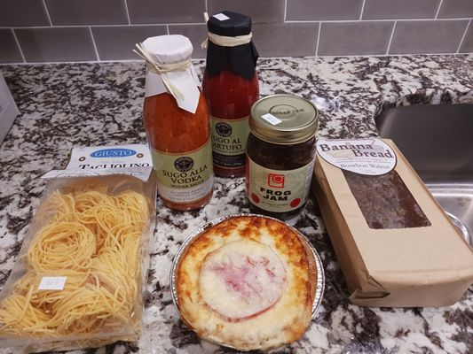 Lee's Farmers Market by null