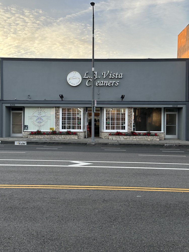 LA Vista Cleaners