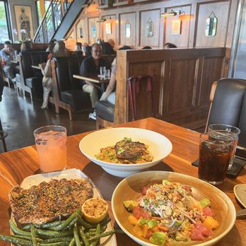 GRANVILLE - Chicken spicy pasta, Poke bowl - New American Near Me - Pasadena, California GRANVILLE - Chicken spicy pasta, Poke bowl - New American Near Me - Pasadena, California