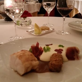 Hostellerie de Plaisance - Fish, mashed potatoes and somethings delicious. - French Near Me - Saint-Émilion, 33
