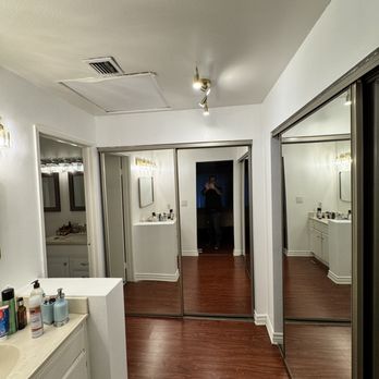Best4less - Flooring Near Me - Glendale, California