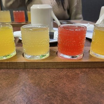 Huevos Etc - Mimosa Flight - Pancakes Near Me - Indianapolis, Indiana