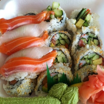Sushi Bong - Sushi bong special - salmon maki, California (with salmon) and 5 sushi - Sushi Bars Near Me - North York, Ontario Sushi Bong - Sushi bong special - salmon maki, California (with salmon) and 5 sushi - Sushi Bars Near Me - North York, Ontario