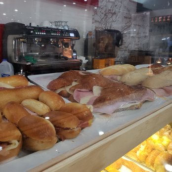 Patagonia Nahuen - Bakeries Near Me - Doral, Florida
