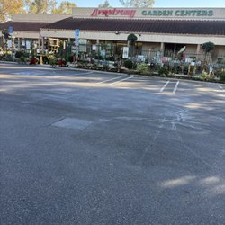 Armstrong Garden Centers - Parking