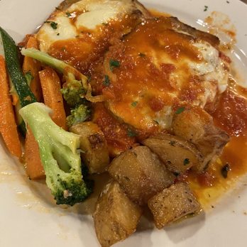 La Cucina - Delicious chicken with veggies - Italian Near Me - Denville, New Jersey