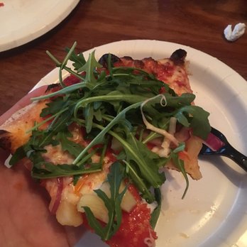 LouEddie's Pizza - Arugula topped pizza - Pizza Near Me - Skyforest, California