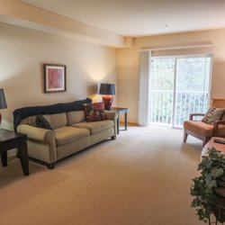 Woodland Terrace - Apartment living room