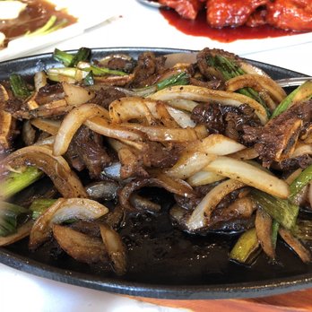 New Moon Restaurant - Beef short ribs on iron plate - Chinese Near Me - San Ramon, California