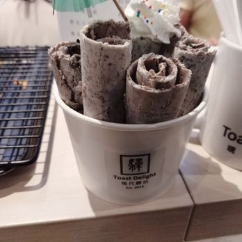 Toast Delight - Oreo Thai Style Icecream - Desserts Near Me - Markham, Ontario Toast Delight - Oreo Thai Style Icecream - Desserts Near Me - Markham, Ontario
