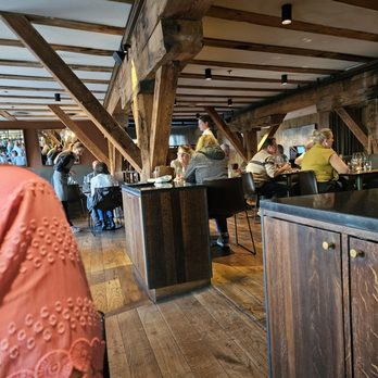 Apotekergata No. 5 - Restaurants Near Me - Ålesund, 15