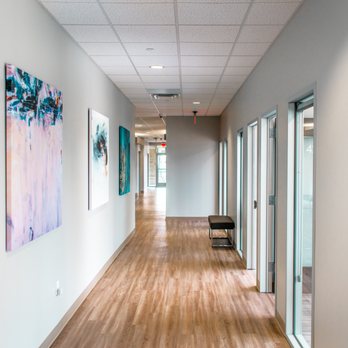 Ovation Salon Suites - Wide, bright hallways - Shared Office Spaces Near Me - Dallas, Texas Ovation Salon Suites - Wide, bright hallways - Shared Office Spaces Near Me - Dallas, Texas