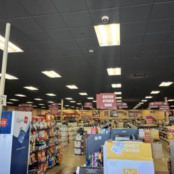 Binny's Beverage Depot - Schaumburg - Checkout lines - Beer, Wine & Spirits Near Me - Schaumburg, Illinois Binny's Beverage Depot - Schaumburg - Checkout lines - Beer, Wine & Spirits Near Me - Schaumburg, Illinois