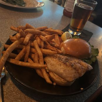 Black Marlin - Grouper Sandwich - Seafood Near Me - Stuart, Florida