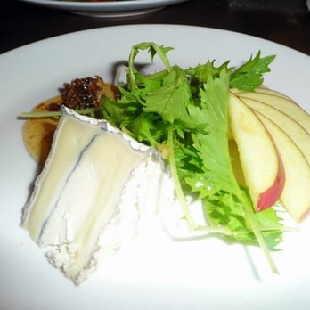Bar Acuda - Humboldt Fog goat cheese with local north shore honeycomb, mizuna greens and Fuji apple - Tapas Bars Near Me - Hanalei, Hawaii Bar Acuda - Humboldt Fog goat cheese with local north shore honeycomb, mizuna greens and Fuji apple - Tapas Bars Near Me - Hanalei, Hawaii