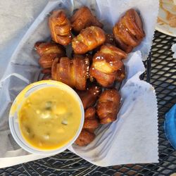 Syberg's on Dorsett - Hh pretzel bites
