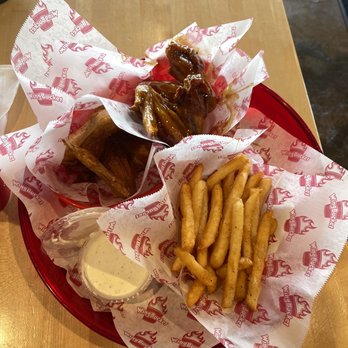 WingBucket - 5pc Jumbo Wings with 2 Flavors, Seasoned Fries -WB dry rub and Sweet spicy garlic - Chicken Wings Near Me - Arlington, Texas