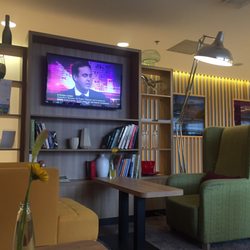Park Inn By Radisson Amsterdam Airport Schiphol - The lobby