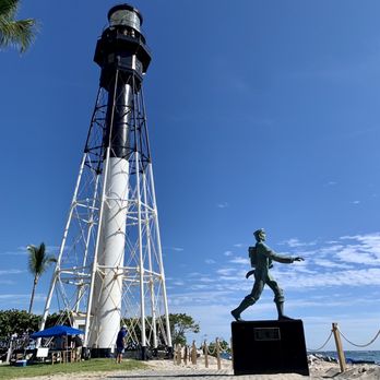 Hillsboro Inlet Lighthouse - Local Flavor Near Me - Hillsboro Beach, Florida