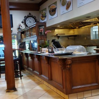 Heidar Baba - Front counter to order and pick up take-out. - Middle Eastern Near Me - Pasadena, California