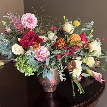 Twigs and Thyme - Florists Near Me - Beverly Hills, California