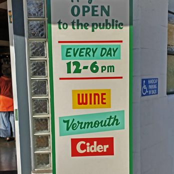 Wellspent Market - Nice, retro styling on their branding - Olive Oil Near Me - Portland, Oregon Wellspent Market - Nice, retro styling on their branding - Olive Oil Near Me - Portland, Oregon