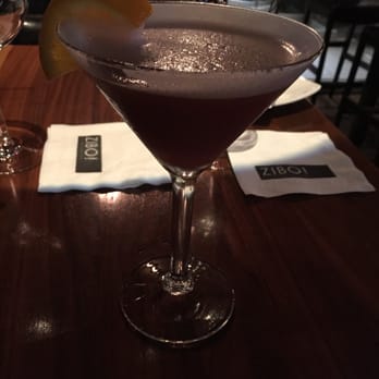 ZIBO! - Omg this drink.. It's called Aloha Berry but it should really be called Angel Food Cake cuz that's exactly what it tastes like!! - Pizza Near Me - Montreal, Quebec