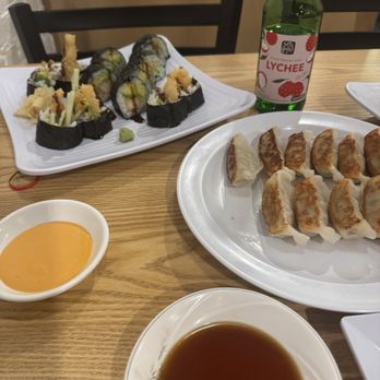 Akito sushi - Japanese Near Me - Queens, New York