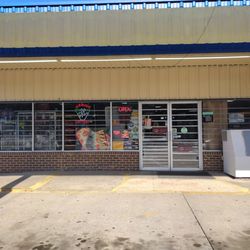 M S 58 Plaza - MS 58 gas and convenience...