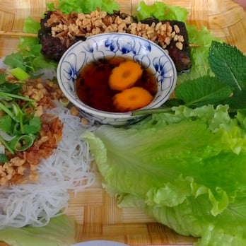 Le Vientiane - Vietnamese Near Me - Marseille, 13