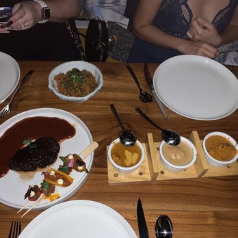 Musaafer - Beef vindaloo and butter chicken experience - Indian Near Me - Houston, Texas