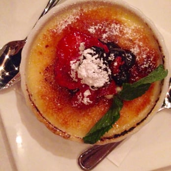 Cafe Santorini - Creme brûlée. - Italian Near Me - Pasadena, California Cafe Santorini - Creme brûlée. - Italian Near Me - Pasadena, California