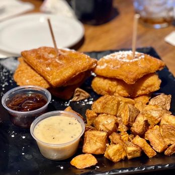 The Yard - Chicken & waffle sliders - American Near Me - Pittsburgh, Pennsylvania The Yard - Chicken & waffle sliders - American Near Me - Pittsburgh, Pennsylvania