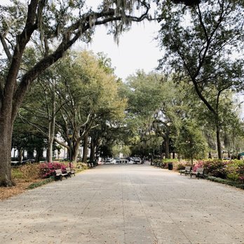 Forsyth Park - Empty passage - Parks Near Me - Savannah, Georgia