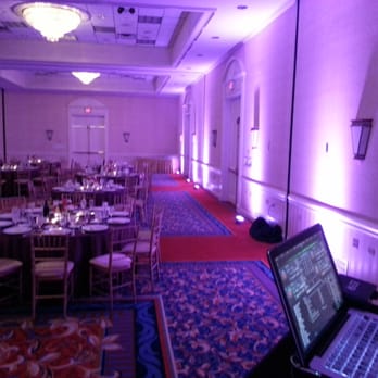 Black Tie Entertainment - Hilton Mclean Lights jf - DJs Near Me