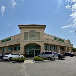 Dollar Tree - Outside