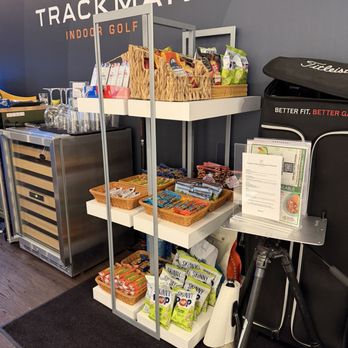 Scratch Lab Golf - Some snacks (buying the snacks is fully automated) - Golf Near Me - Walnut Creek, California