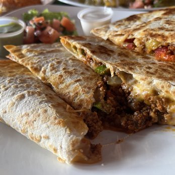 Viva Margarita - Fajita quesadilla with ground beef - Mexican Near Me - Wallington, New Jersey Viva Margarita - Fajita quesadilla with ground beef - Mexican Near Me - Wallington, New Jersey
