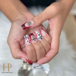 Happy Nails N Facial